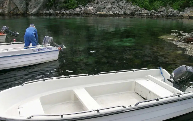 6 Person Holiday Home in Rubbestadneset