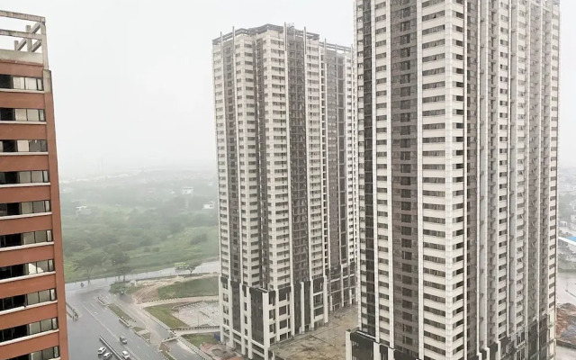 Restful And Cozy Living 2Br Meikarta Apartment