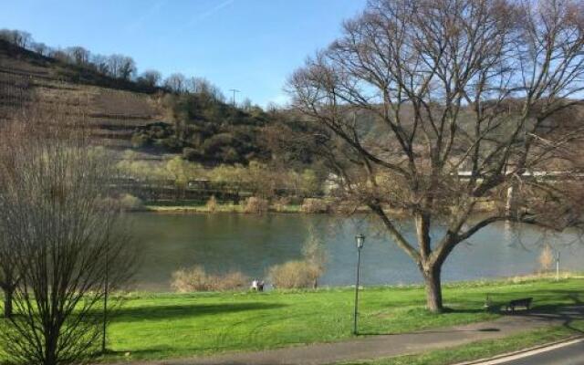 Apartments am Moselufer