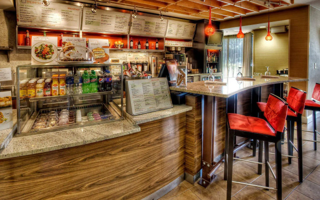 Courtyard by Marriott Burlington