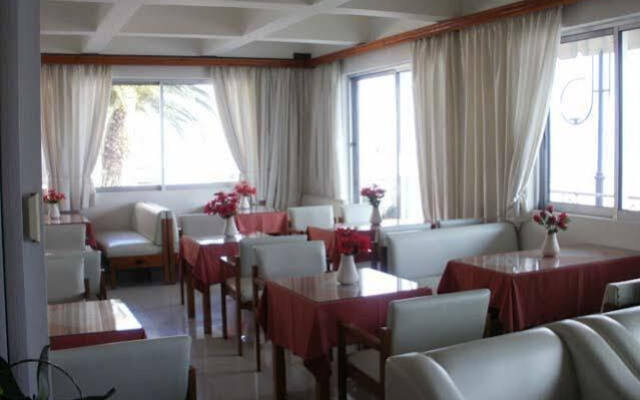 Amfitrion Hotel