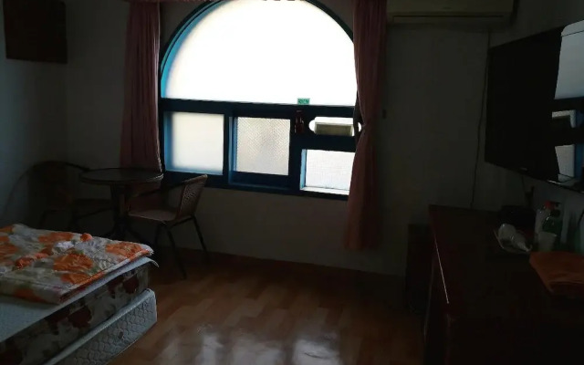 Hae Won Jang Motel