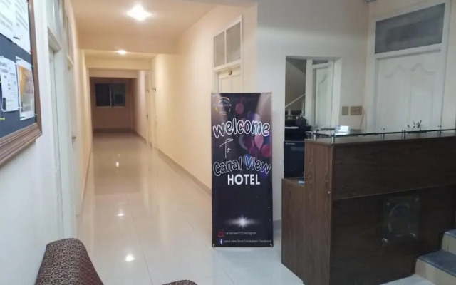 Canal View Hotel