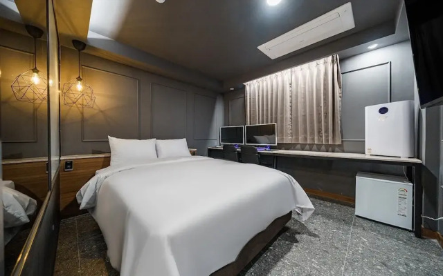 Seongnam Hotel wol