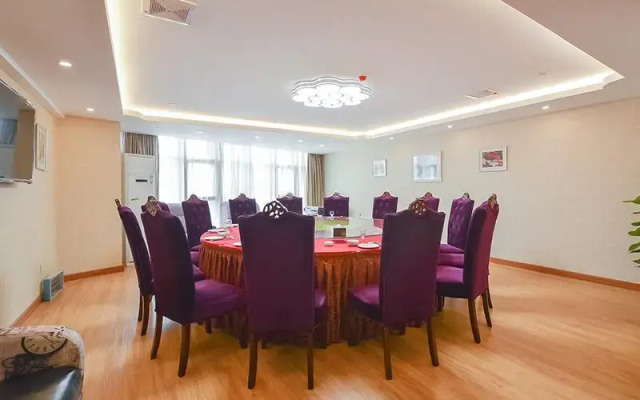 Vienna Hotel Jiangsu Nanjing Olympic Sports Center