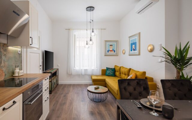 Luxury Apartment With Patio in the Heart of Split