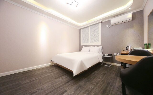 Munhwa Motel