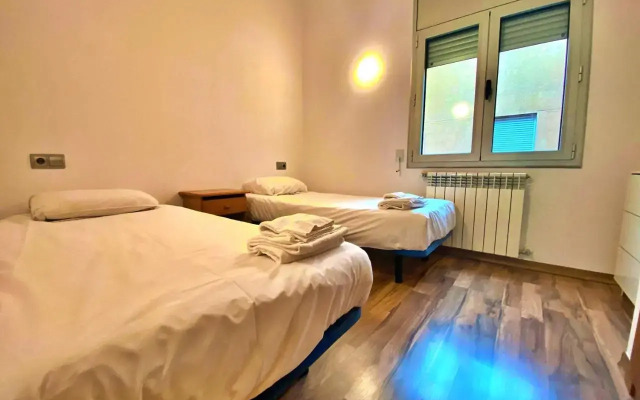 KHI Encamp, para 6 pax
