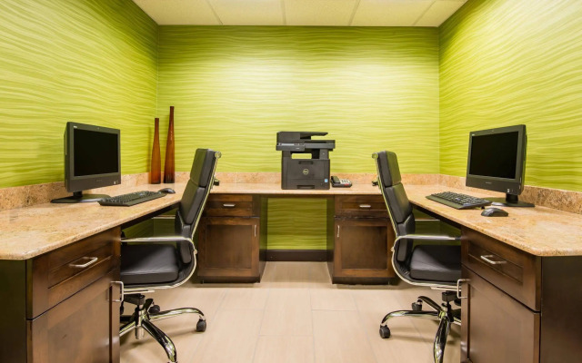 Holiday Inn Express Hotel & Suites Hobbs by IHG