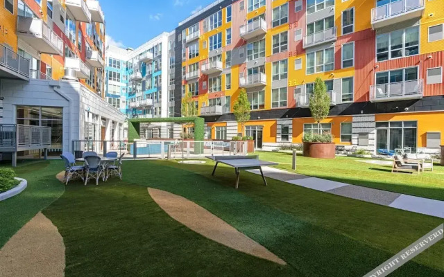 Park Avenue Condos by Barsala