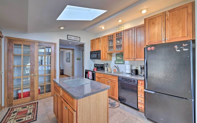 Locust Lake Village Cabin w/ Deck & Lake View!