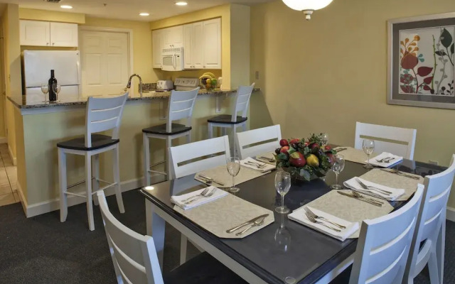 Waterside Resort by Spinnaker Resorts