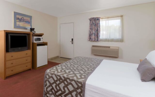 Travelodge Cortez