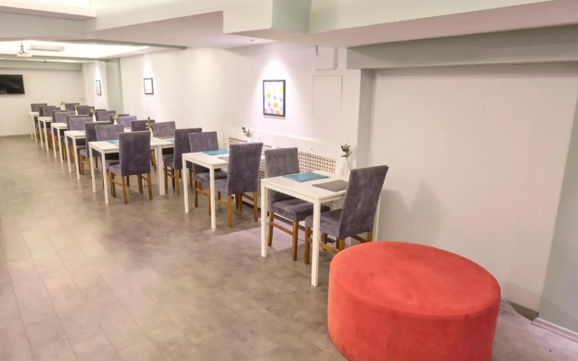 The Breeze Hotel