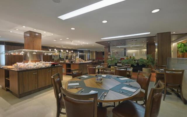 Hotel Deville Curitiba