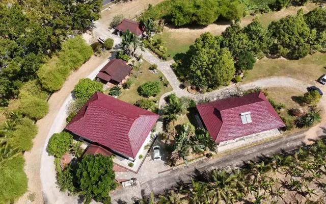 Singgahsana Villa