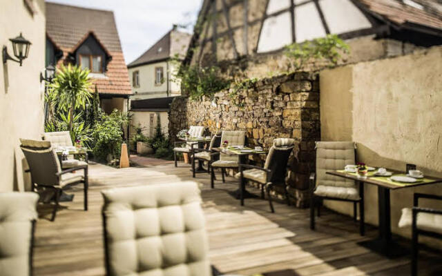 Hotel Arador
