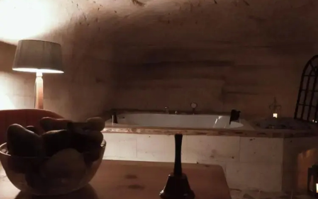 Deep Cave House