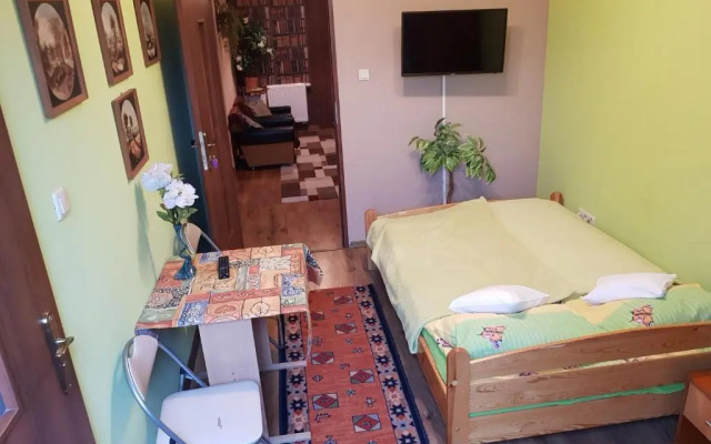 Wynajem Pokoi Willa Pod Lasem