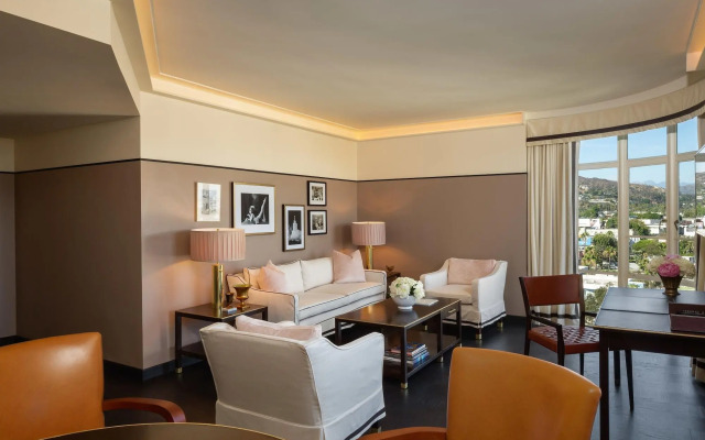 Sunset Tower Hotel