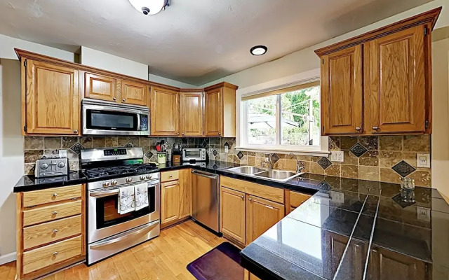 990 Sonoma - 3 Br Home