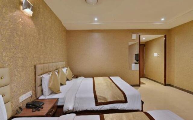 Hotel The Golden Oak Raipur