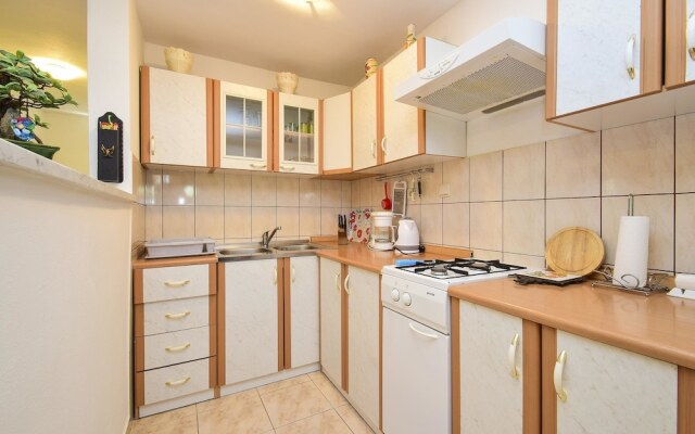 Apartments Mira Vir
