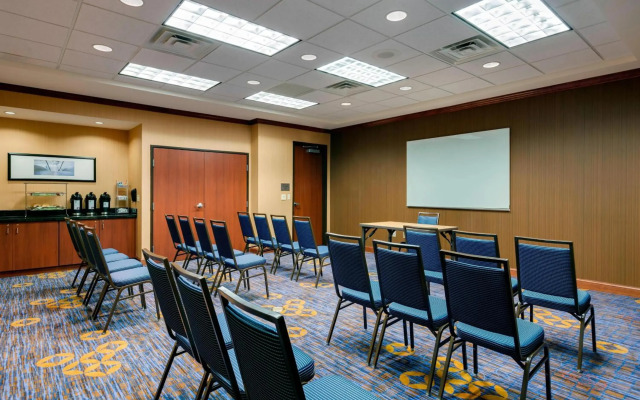 Courtyard by Marriott Chicago Schaumburg/Woodfield Mall