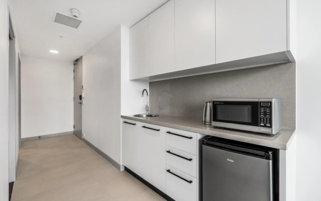 Essence Suites Taringa
