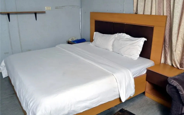 Petesville Hotel Calabar