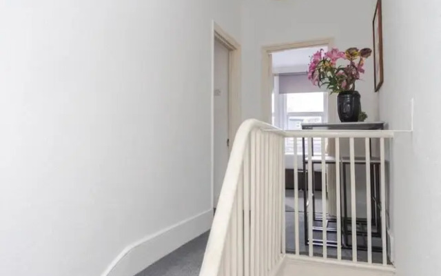 Quiet 2 Bedroom Flat in Peckham Rye