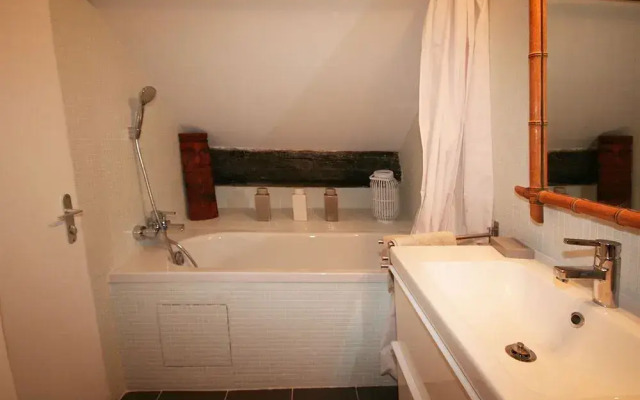 My Apartment in Paris Jonquiere