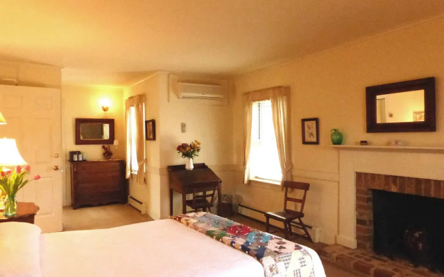 Maple Hall Inn & Restaurant 1850