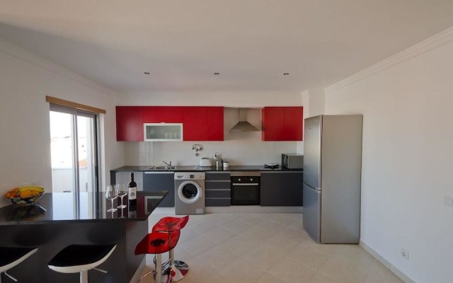 Modern 2 Bed Apartment 5km Carvoeiro