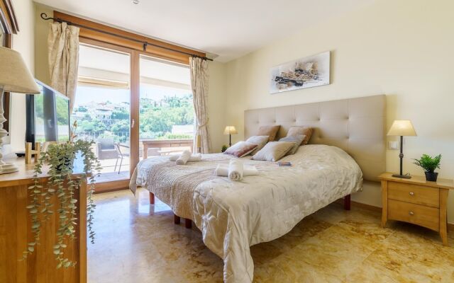 Marbella Mountain With sea View and Pool