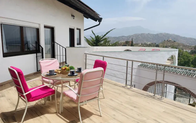 Casa Rural Comares con Piscina Privada by At Home
