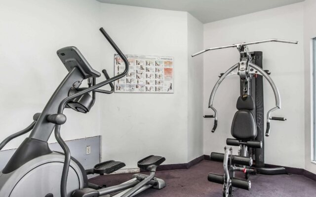 Quality Inn & Suites Garden of the Gulf