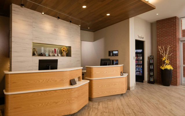 Courtyard by Marriott Erie Bayfront