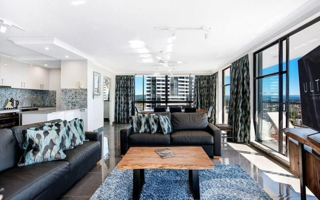 ULTIQA Beach Haven At Broadbeach