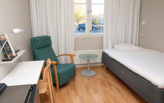 Hotelli Jokipuisto