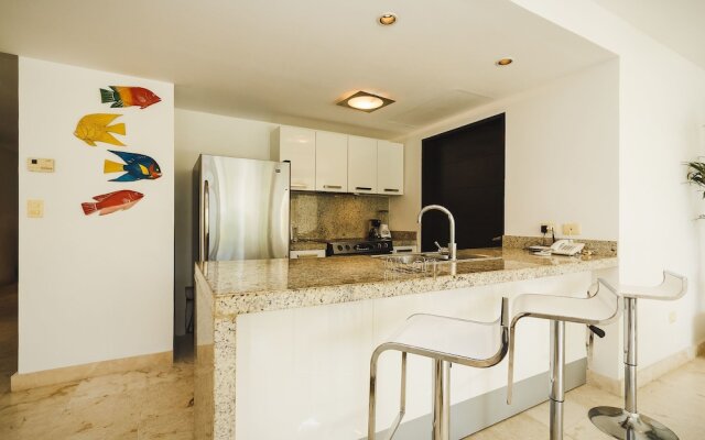 Luxury Garden House Condo - The Elements 108