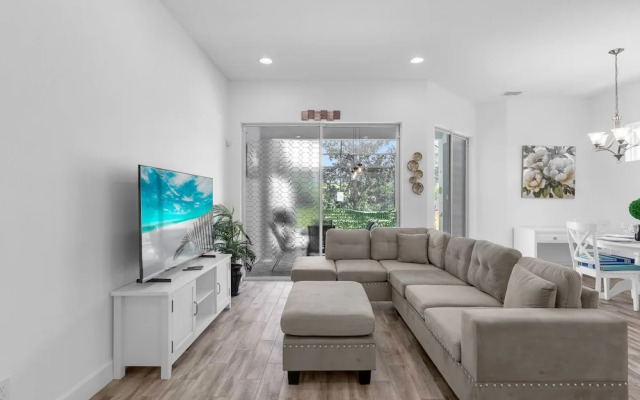 Upstay - Welcoming Wonderland w Private Pool