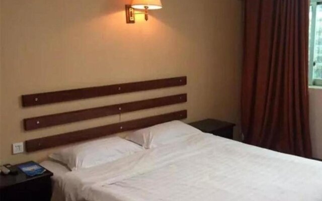 Anxian Tongxin Business Hotel