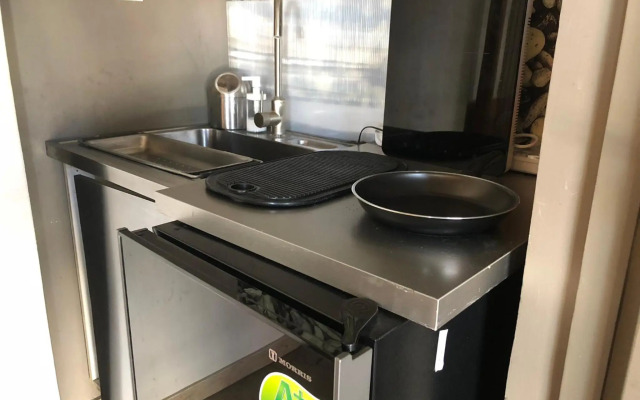 Sleeps 4 close to Iaso Oaka Mitera