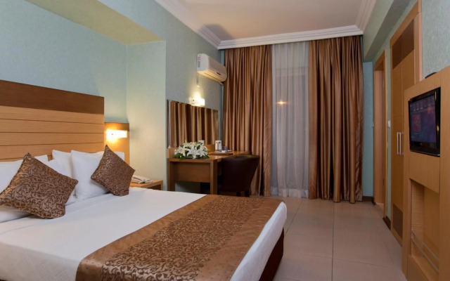 Remi Hotel
