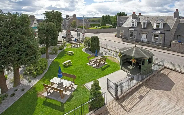 Haughton Arms Hotel
