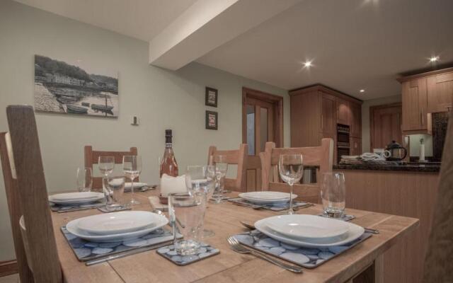 Llais Afon - 3 Bedroom Holiday Home - Fishguard