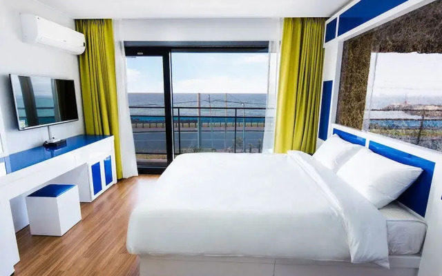 Petit Jeju Victor