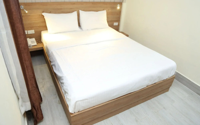 Rose Nana Hotel