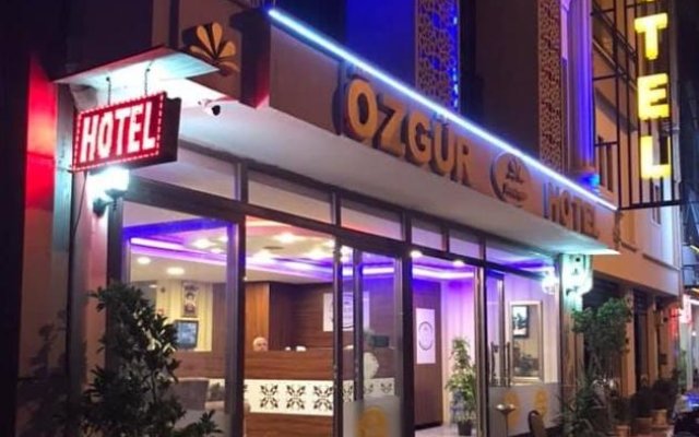 Ozgur Hotel